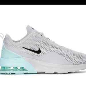Nike Air Max Motion II